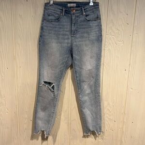 LOFT curvy High Rise Skinny Distressed Shark Bite Bottom Size 28 (6)